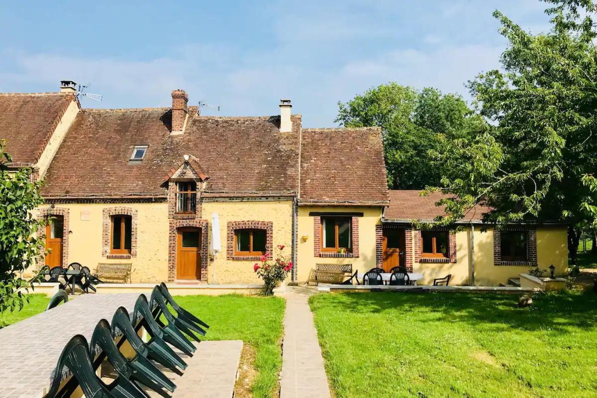 Les Gites De La Maison Lierue Thiron-Gardais Ngoại thất bức ảnh